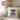 Glück ist, eine Partnerin wie dich zu haben! – Kissen 40 × 40 cm mit Rückseite in Rosa – Wohnbeispiel #farbe_rosa