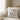 Gans gechillt – Kissen 40 × 40 cm mit Rückseite in Weiß – Wohnbeispiel #farbe_weiss