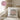 Lesen ist Träumen mit offenen Augen – Kissen 40 × 40 cm mit Rückseite in Rosa – Wohnbeispiel #farbe_rosa