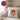 Mittelfinger-Kussmund – Kissen 40 × 40 cm mit Rückseite in Violett – Wohnbeispiel #farbe_violett