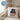 Ich hasse Menschen generell – Kissen 40 × 40 cm mit Rückseite in Blau – Wohnbeispiel #farbe_blau