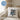 Papa loading – Kissen 40 × 40 cm mit Rückseite in Blau – Wohnbeispiel #farbe_blau