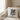 Tante loading – Kissen 40 × 40 cm mit Rückseite in Weiß – Wohnbeispiel #farbe_weiss