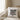 Schwester loading – Kissen 40 × 40 cm mit Rückseite in Weiß – Wohnbeispiel #farbe_weiss