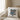 Bruder loading – Kissen 40 × 40 cm mit Rückseite in Weiß – Wohnbeispiel #farbe_weiss