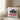 Papas Prinzessin – Kissen 40 × 40 cm mit Rückseite in Weiß – Wohnbeispiel #farbe_weiss