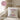 No Prob-Lama – Kissen 40 × 40 cm mit Rückseite in Rosa – Wohnbeispiel #farbe_rosa