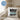 Nervst du dich auch so wie mich? – Kissen 40 × 40 cm mit Rückseite in Blau – Wohnbeispiel #farbe_blau