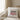 Weltbeste Mama – Kissen 40 × 40 cm mit Rückseite in Weiß – Wohnbeispiel #farbe_weiss